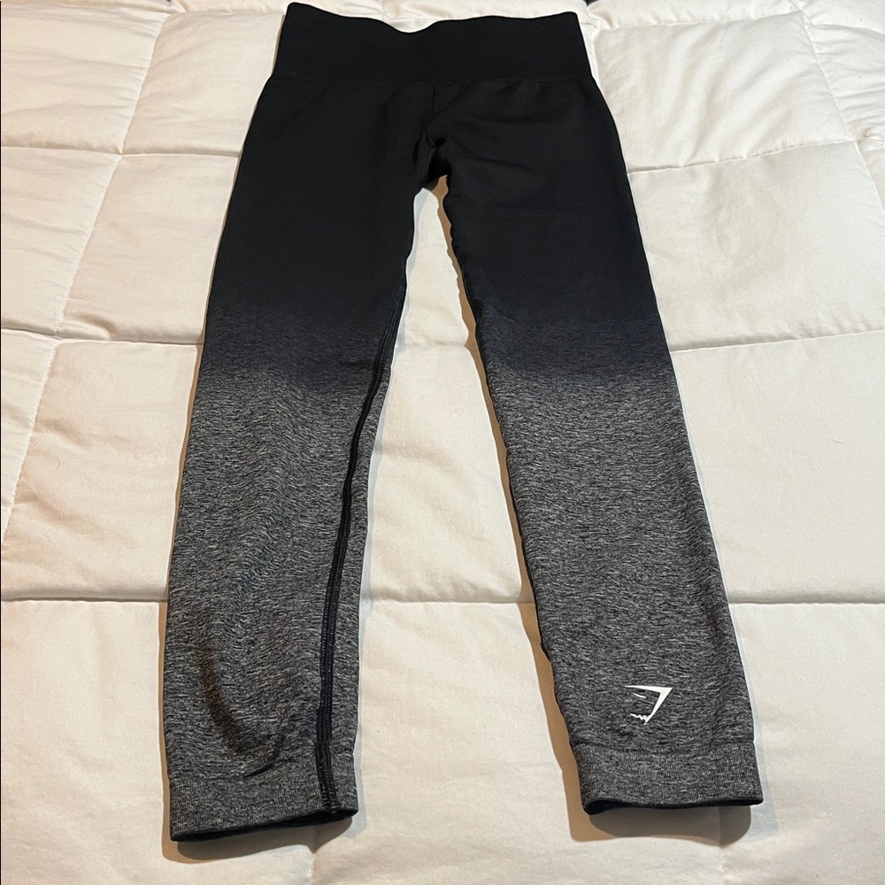 Gymshark Ombré Black to Grey Leggings - Picture 5 of 6